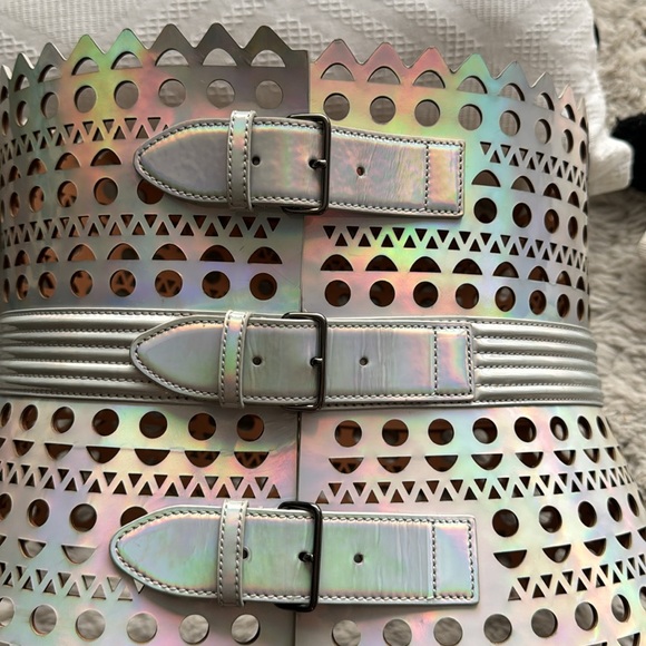 New!!!! Openwork Wide Triple-Buckle Leather Corset Belt Edition 1992 - Picture 6 of 9